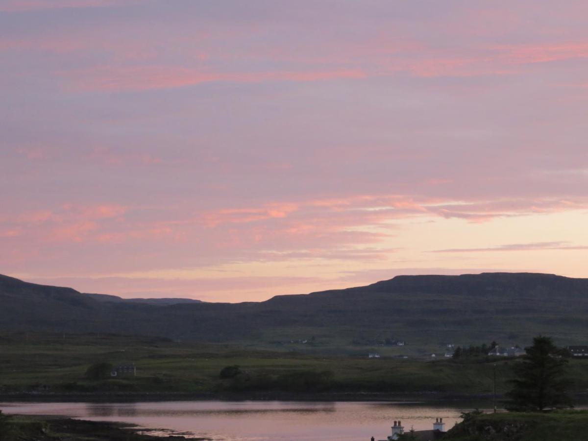Skye Getaways Self Catering Accommodation Данвеган Экстерьер фото