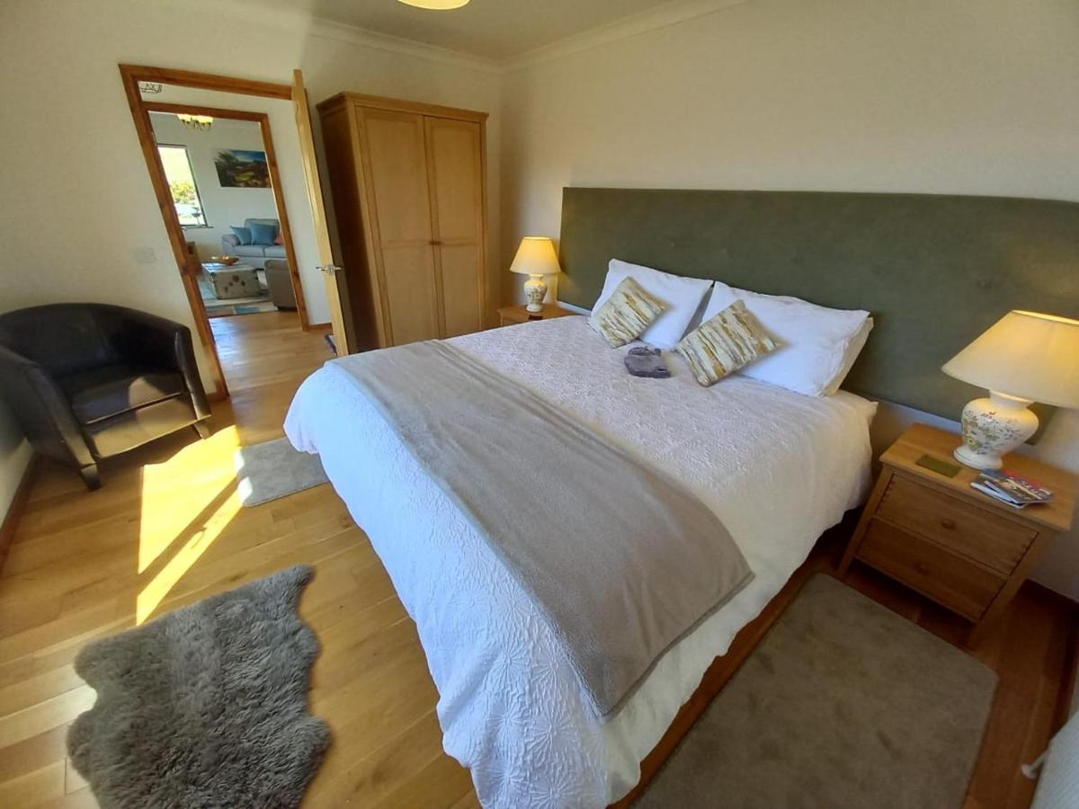 Skye Getaways Self Catering Accommodation Данвеган Экстерьер фото